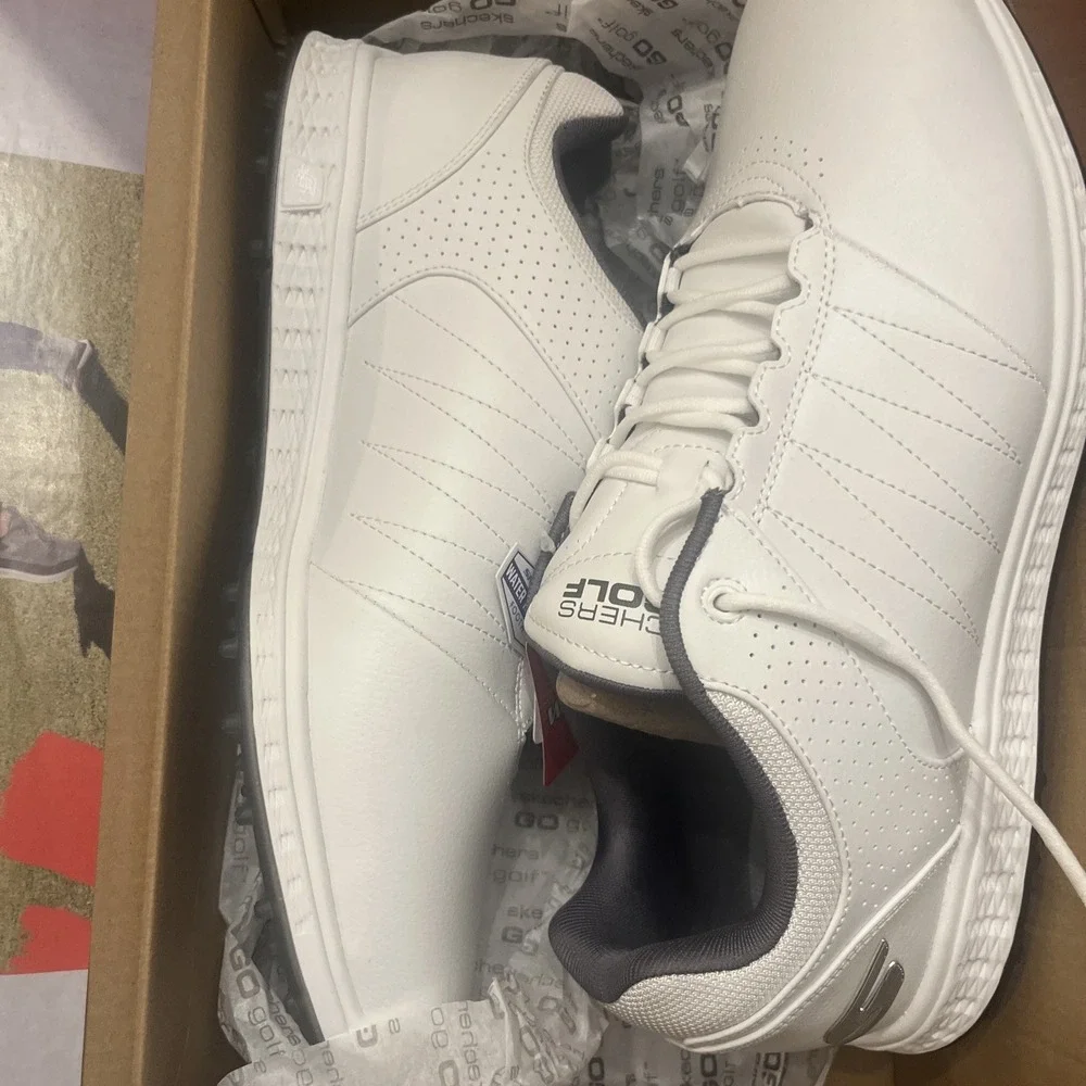 Sketchers Pivot Golf Shoes Men's 11.5 Extra Wide White Spikeless 54645EWW